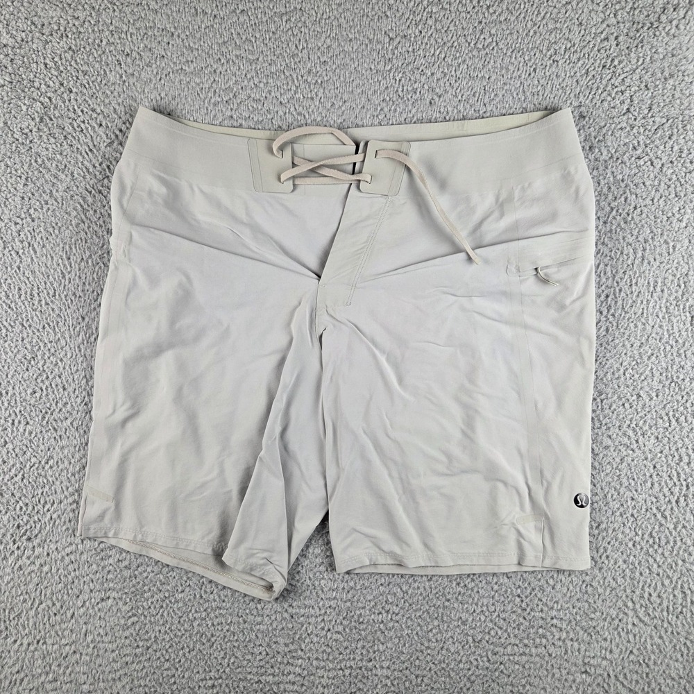 Lululemon Current State Board Short 9" Classic Fit‎ Mens 32 Gray Swim Pocket